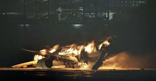 Son dakika: Japonya’nın başkenti Tokyo’daki Haneda Havalimanı’nda korku dolu anlar! Pistteki uçakta yangın çıktı