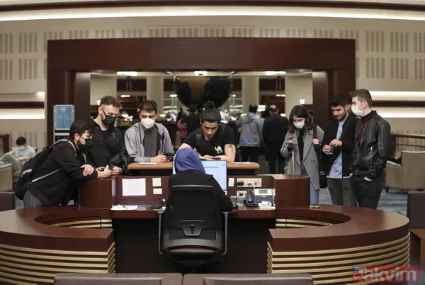 İşte Z kuşağı! Cumhurbaşkanlığı Millet Kütüphanesi sahurda doldu taştı - 27