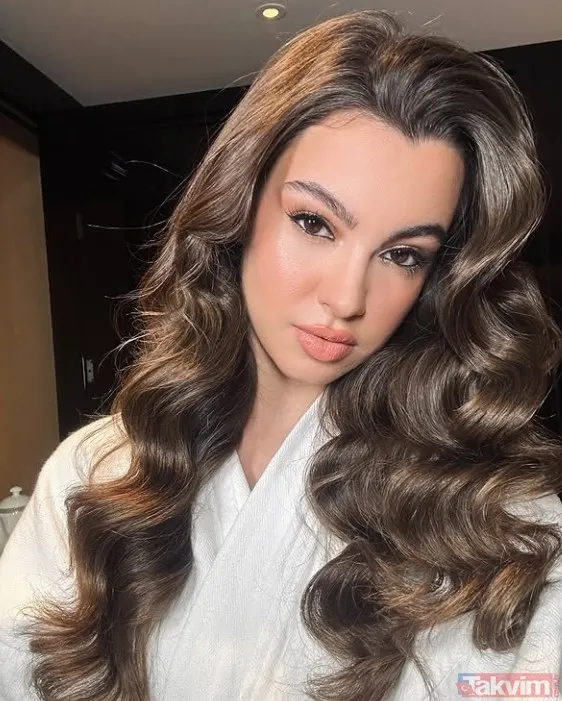 Su Burcu Yazgı Coşkun'dan Danimarka pozları: Kar altındaki kış stilini sergiledi - 5