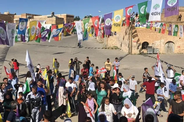 HDP Midyat’ta da hüsrana uğradı