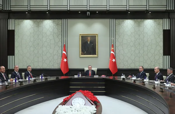 mgk-bugun-toplaniyor-secim-guvenligi-ege-ve-dogu-akdeniz-baris-diplomasisi-1680149975236.jpg