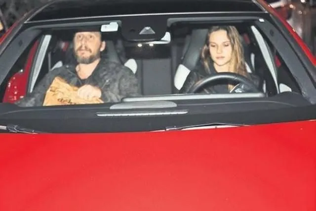 Alina Boz ile Mithat Can Özer yakalandı! - 2