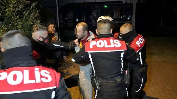 SON DAKİKA: 'Dur' ihtarına uymayan sürücü ortalığı birbirine kattı: Alkollüydüm kaçtım-2