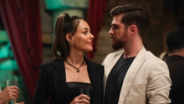 berkay-ates-kimdir-alev-alevin-ozani-berkay-ates-kac-yasinda-ve-nereli-1604585472102.jpg Berkay Ateş kimdir? Alev Alev'in Ozan'ı Berkay Ateş kaç yaşında ve nereli?-2