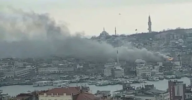 Son dakika: Eminönü’nde bir iş yerinde yangın!