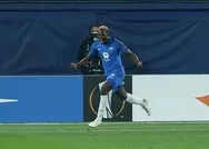 Aslan gözünü Fofana’ya dikti