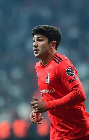 Hangi futbolcu nereli?