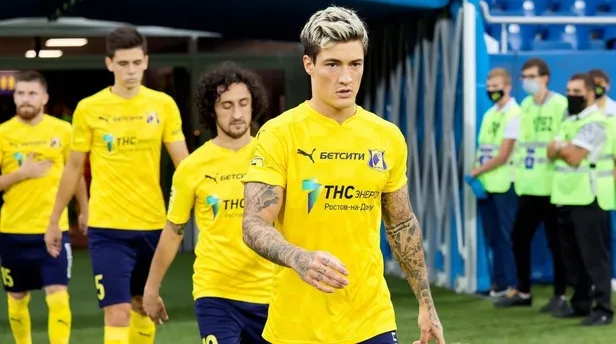 midtsjo-ile-anlasan-galatasaray-yonetimi-normannin-transferi-icin-de-dugmeye-basti-1658877160655.jpeg Midtsjö ile anlaşan Galatasaray yönetimi Normann’ın transferi için de düğmeye bastı-4