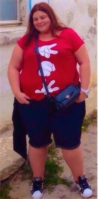 Pelin Öztekin dondurucu soğuğu bu pozlarıyla sıcacık etti! 93 kilo veren Pelin bikini giyemediği günlerin acısını çıkarıyor-5