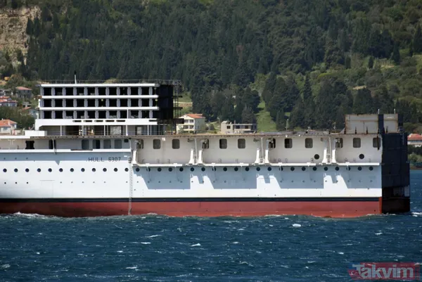 Romanya'da inşa edilen dev yolcu gemisinin ön bölümü Çanakkale Boğazı'ndan geçti - 5