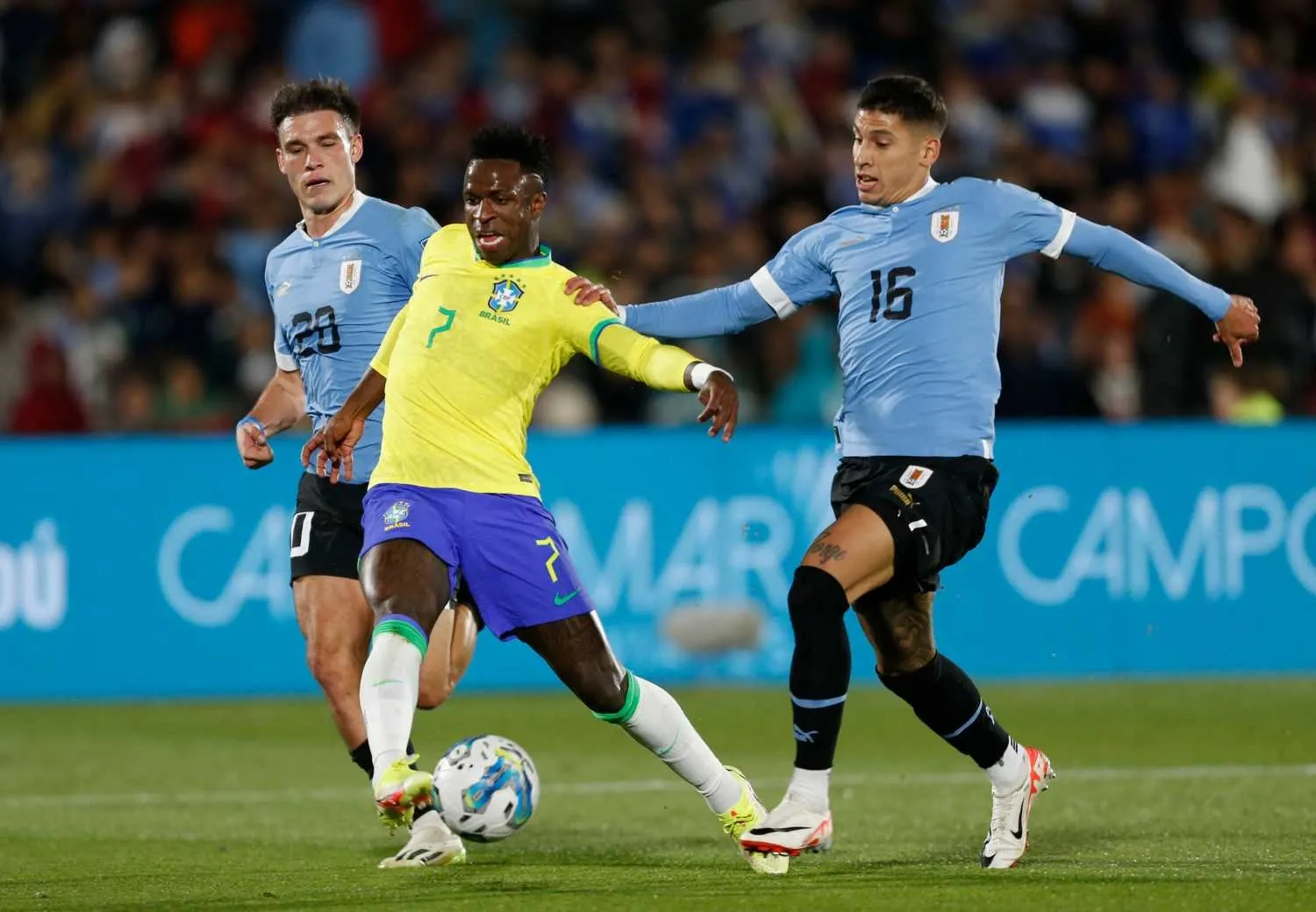 Galatasaray'a 2 dünya yıldızı transferi daha! Süper Lig alev alacak - 15