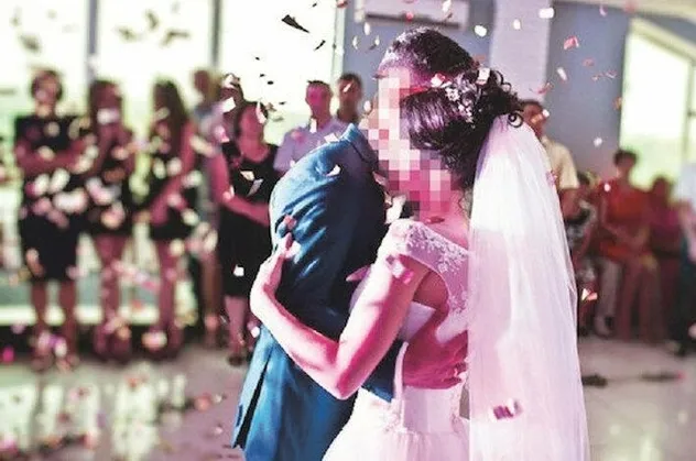 5 yıldızlı otellerde nikah süsüyle düğün: Koronavirüs yasaklarını hiçe saydılar!