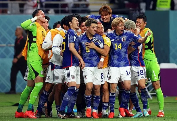 canli-almanya-japonya-maci-canli-anlatim-izle-1669217308287.jpeg Dünya Kupası'nda Japonya geriden gelerek Almanya'ya hezimeti yaşattı-6