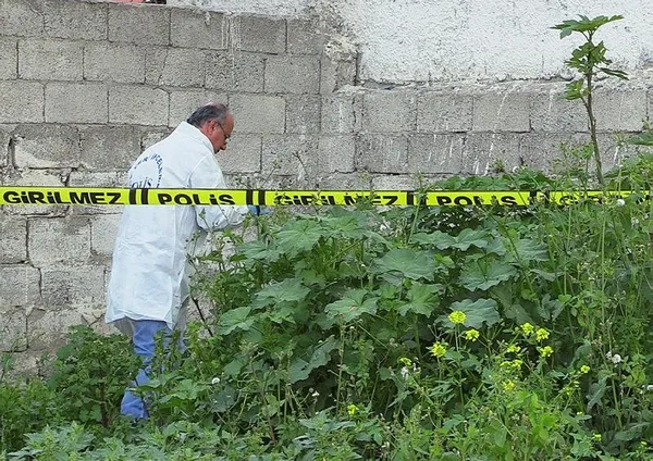 Adana'da korkunç olay! Taşlanarak öldürüldü! Avuçlarından 4 bin TL çıktı-2