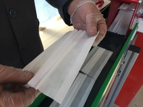 Mutasyona uğrayan COVİD-19 üç kat daha bulaşıcı hale geldi: Uzmanlar çift maskenin yüzde 80 koruduğunu söyledi-7