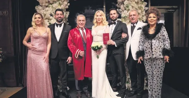 Seda Sayan ve Çağlar Ökten’in düğününde Safiye Soyman ile Faik Öztürk’un fotoğrafları sosyal medyaya damga vurdu