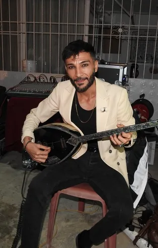 Düğünde saldırıya uğrayan müzisyen Erdal Erdoğan HDP'nin yalan söylediğini açıkladı