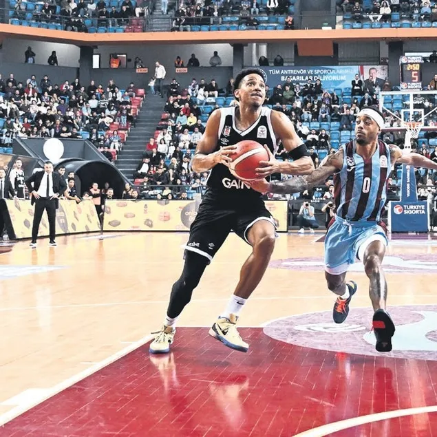 Kartal rakip tanımıyor