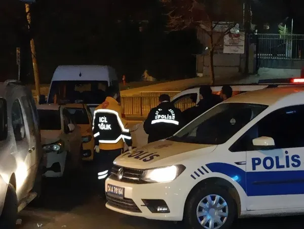 kendi-kullandigi-ticari-aracin-altinda-kalan-surucu-hayatini-kaybetti-1677899877131.jpg Kendi kullandığı ticari aracın altında kalan sürücü hayatını kaybetti-2
