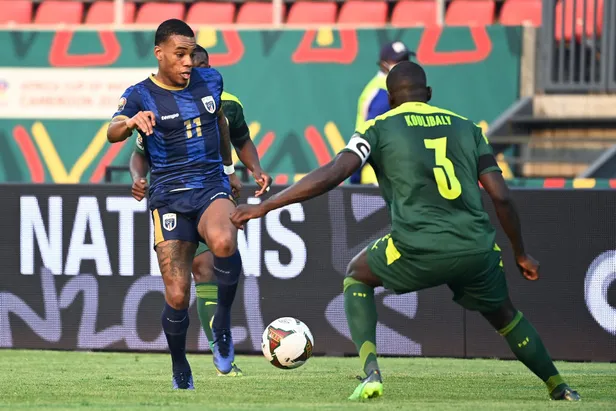 rekor-bonservis-bedeliyle-satilmisti-galatasaray-ve-fenerbahcenin-eski-yildizini-turkiyeye-geri-getirdiler-1692699181347.jpg Galatasaray ve Fenerbahçe'nin eski yıldızını Türkiye'ye geri getirdiler! Rekor bonservis bedeliyle satılmıştı!-5