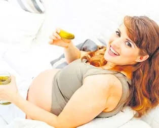 Gebelikte pasta-börek bebek için risk demek