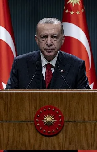Başkan Erdoğan "Türkiye'de Eğitimin 20 Yılı: 2000-2019" kitabına takdim yazısı yazdı
