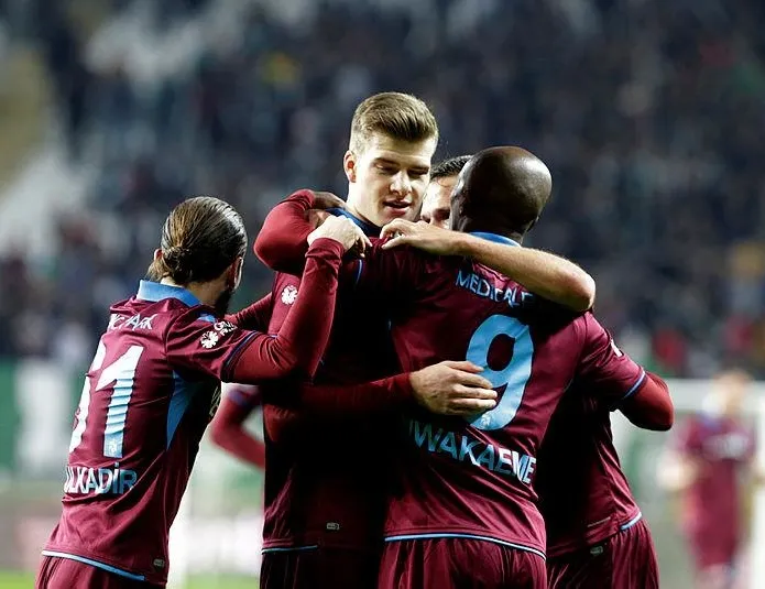 10’un Sör’lord’u var