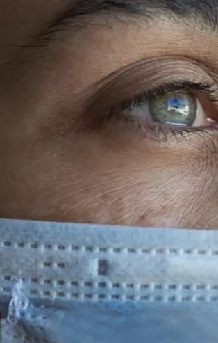 Bunu daha önce hiç duymadınız! Koronavirüsün yeni belirtisi ortaya çıktı! Göz yaşında koronavirüs olur mu?