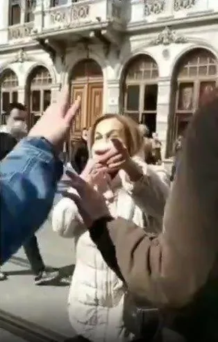 Taksim'de İslam düşmanlarının saldırısına uğrayan çarşaflı genç kızların babası ve avukatı konuştu