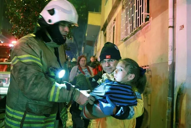 Son dakika: İstanbul Bayrampaşa'da yangın! Çok sayıda yaralı var-3