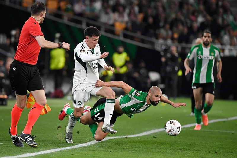 Fenerbahçe'den Galatasaray transfer çalımı: Forvete Omar Marmoush - 16