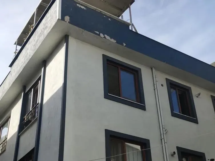 ikbal-uzuner-ve-aysenur-halili-canice-olduren-semih-celikin-komsulari-konustu-katili-boyle-anlattilar-insan-se-1728147461872.jpeg İkbal Uzuner ve Ayşenur Halil'i canice öldüren Semih Çelik'in komşuları konuştu! Katili böyle anlattılar: İnsan sevmeyen takıntılı bir tipti-1