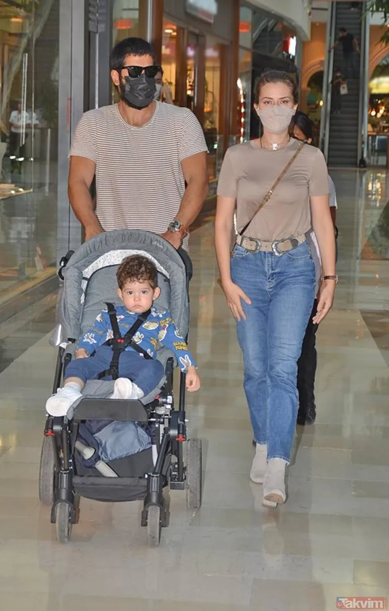 Mehmet Ali Erbil'in kızı Yasmin Erbil, gecelik pozlarıyla tepki gösterdi! 24 yaşındaki Yasmin 'tekrar yapacağını' söyledi