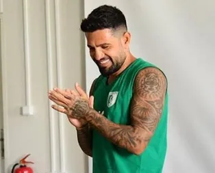 Kenan’la yollar ayrıldı