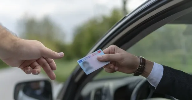 Çok önemli uyarı! Kafalar allak bullak oldu! B, A2, C1, CE, D, D1 milyonlarca ehliyet sahibine uyarı! İşlem yapmayanlar bin pişman olur-4