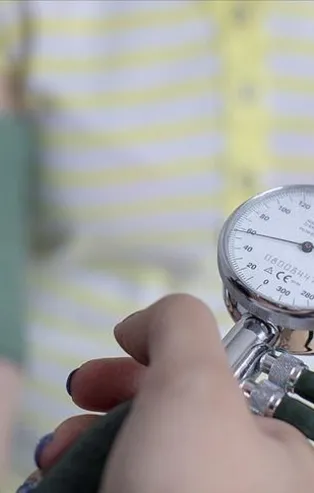 Yedi	bela hipertansiyon! Kalp yetmezliğinden krize, böbrek yetmezliğinden kalıcı görme kaybına...