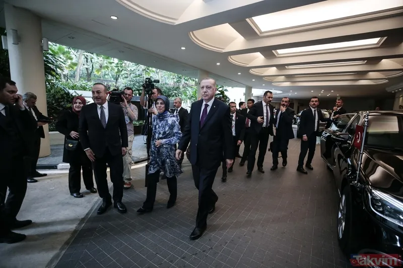 Başkan Erdoğan'a Malezya’da coşkulu karşılama: Seninleyiz Reis