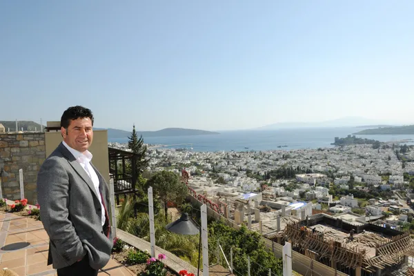 son-dakika-koronaviruse-yakalanan-eski-bodrum-belediye-baskani-mehmet-kocadon-ve-esi-hulya-kocadon-yogun-bakima-alindi-1614677978468.jpg SON DAKİKA: Koronavirüse yakalanan eski Bodrum Belediye Başkanı Mehmet Kocadon ve eşi Hülya Kocadon yoğun bakıma alındı-6