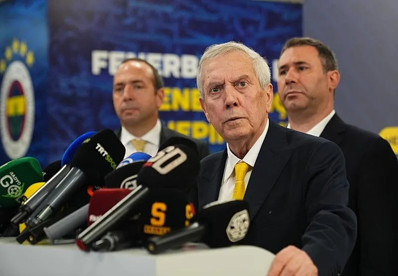fenerbahce-baskani-aziz-yildirimdan-transfer-mujdesi-aziz-yildirim-mujdeyi-verdi-transfer-donemi-hizli-gececek-1789718964817.jpeg Aziz Yıldırım müjdeyi verdi! Transfer dönemi hızlı geçecek-4