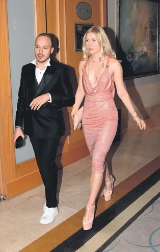 Aleyna Tilki'den dünyaca ünlü yıldız Kylie Jenner'a çalım!