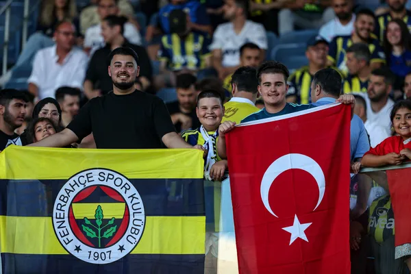 fenerbahce-mol-fehervar-maci-ne-zaman-fenerbahce-mol-fehervar-hazirlik-maci-saat-kacta-hangi-kanalda-oynanacak-1657001302436.jpg