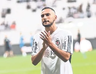 Onur Başakşehir’e doğru