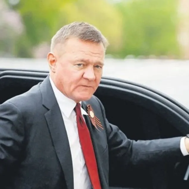 Putin görevden aldı intihar etti