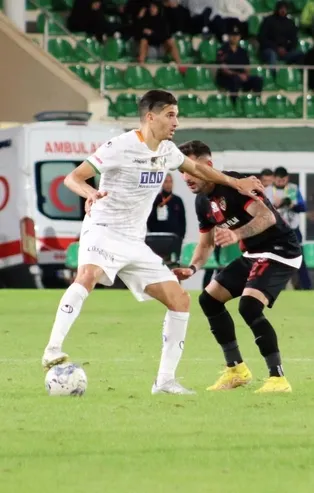 Alanyaspor evinde Gaziantep'i rahat geçti