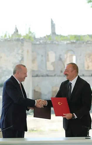 Son dakika: Türkiye ile Azerbaycan arasındaki "Şuşa Beyannamesi" TBMM Dışişleri Komisyonunda kabul edildi