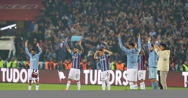 Zirvede ’Fırtına’ koptu! Trabzonspor derbide Fenerbahçe’yi 2-0 mağlup etti