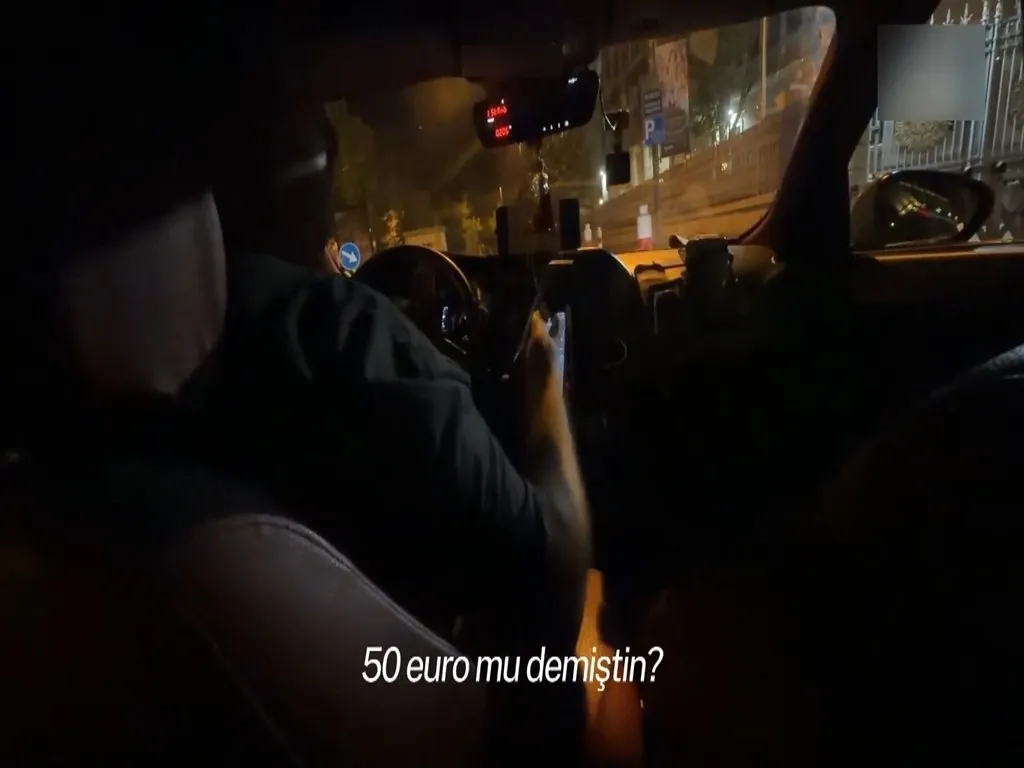 1780380863064.jpeg Travis Scott konserini fırsat bilen şoförü ABD'li yayıncı ifşa etti: Taksimetreyi açmayan sürücüye 141 bin lira ceza kesildi-4