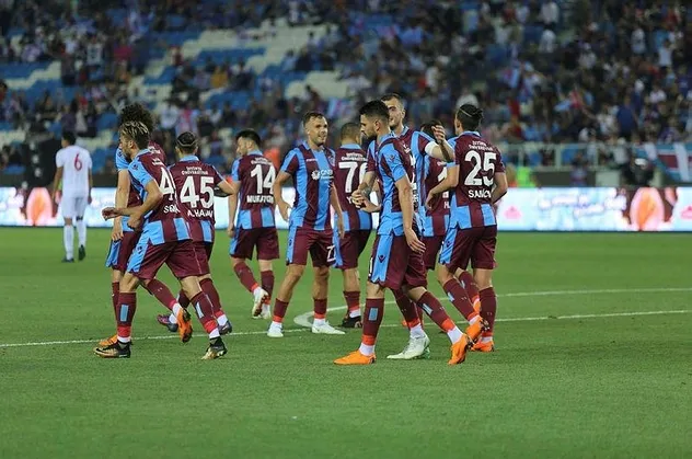 Trabzonspor'dan 3 gollü kutlama I Trabzonspor: 3 - Samsunspor:0 (MAÇ SONUCU)