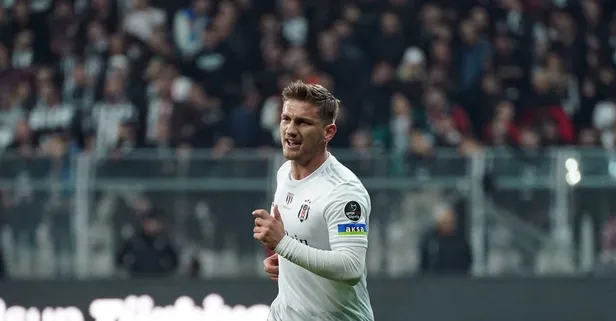 Semih Kılıçsoy imza için gidiyor