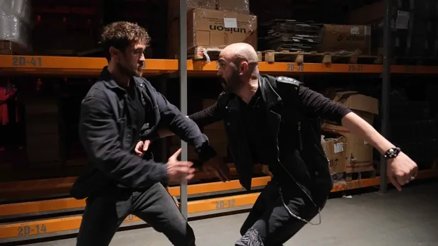 alayi-trajik-sonla-yuzlesti-show-tv-dizisinde-veda-canlari-calacak-sira-bakin-bu-kez-kimde-1623065954487.jpg Alayı trajik sonla yüzleşti! Show TV dizisinde veda çanları çalacak! Sıra bakın bu kez kimde...-2